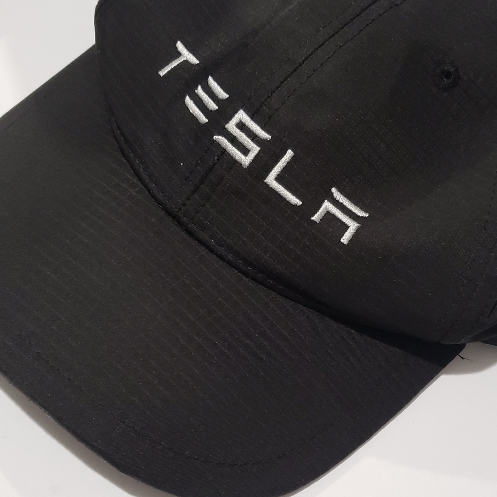 TESLA Cap, T-Shirt & Water Container - Picture 5 of 14